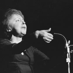 Edith Piaf – La Contrebandier