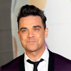 Robbie Williams – I'm alive (OST реклама Nikon Coolpix)
