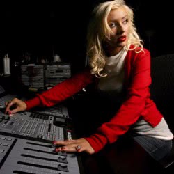 Christina Aguilera – Brujeria